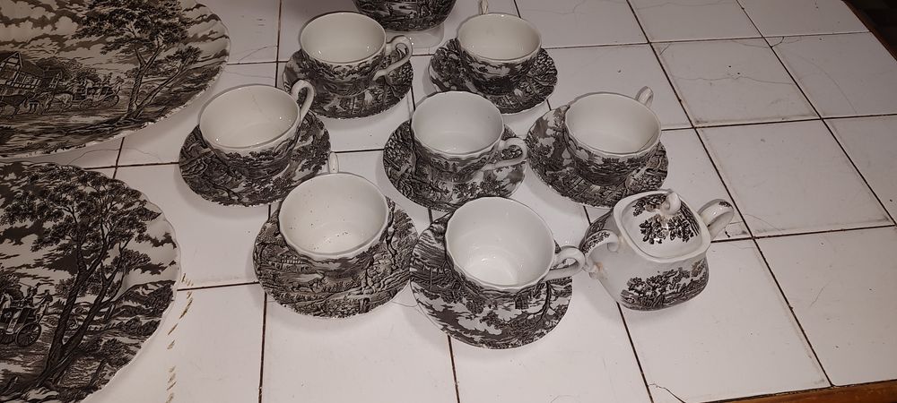 Conjunto de Loiça inglesa - URGENTE