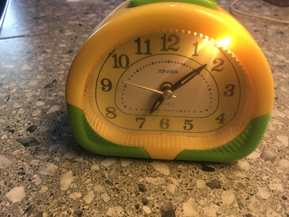 Часы - будильник