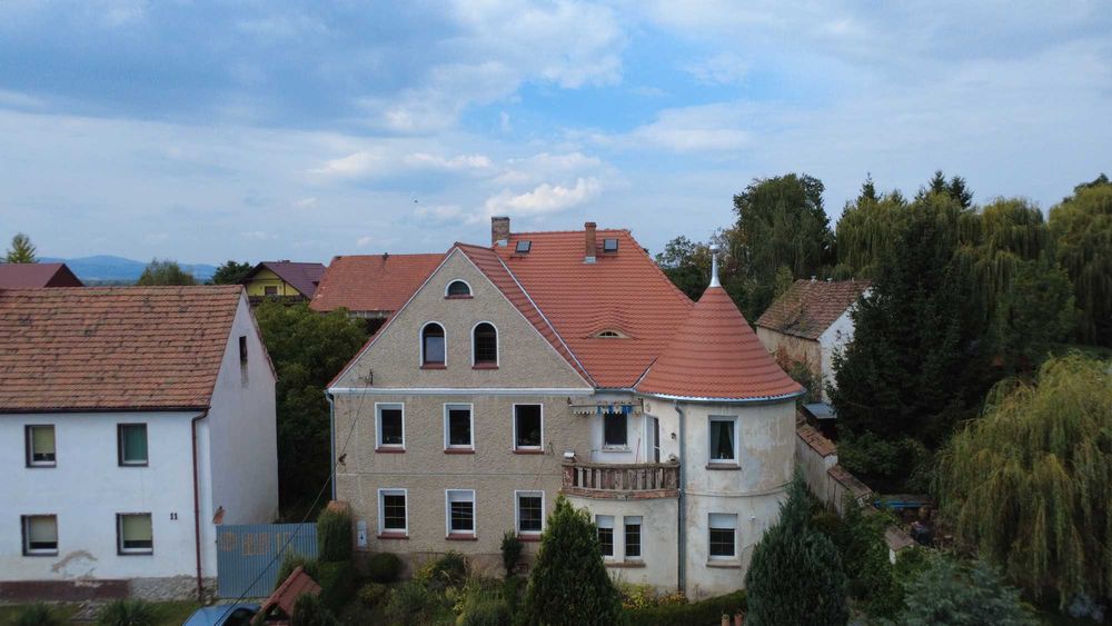 Siedlisko z wieżyczką 300 m od jeziora