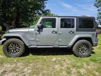 Jeep Wrangler JEEP WRANGLER 2014 mały przebieg SAHARA