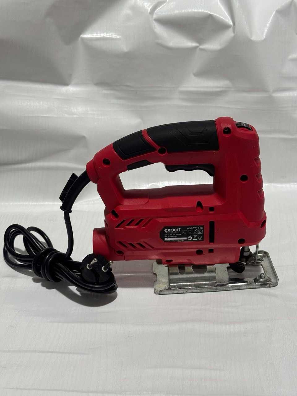 Електролобзик EXPERT Tools M1Q-GW10-80, 650Вт