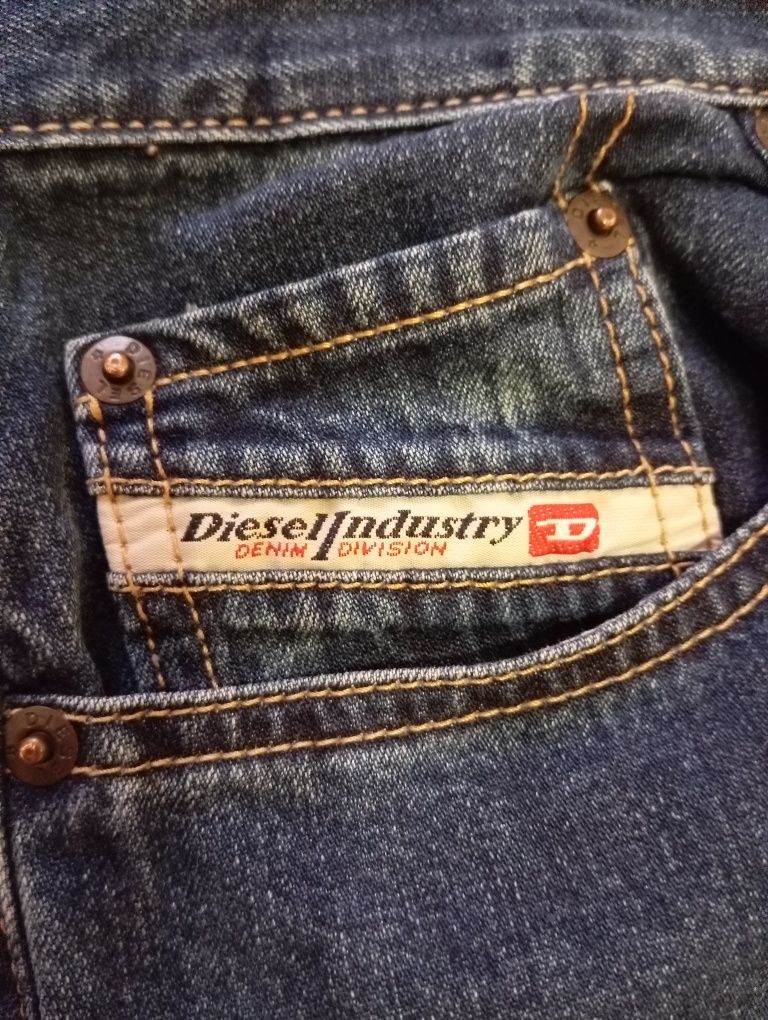 джинси Diesel Industry