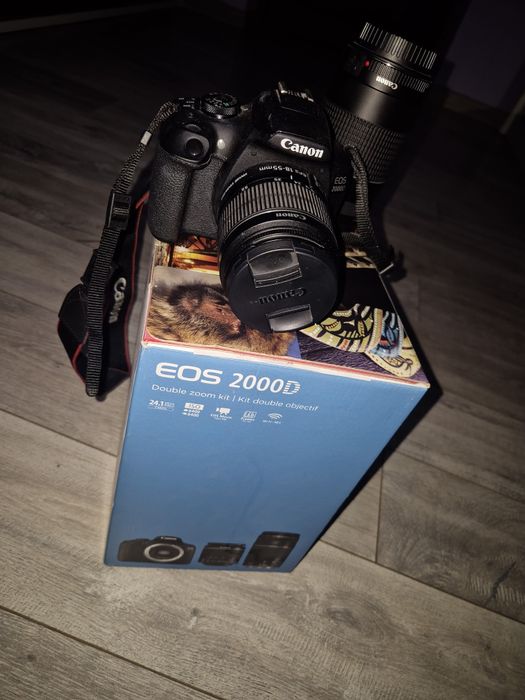 Aparat canon eos 2000d