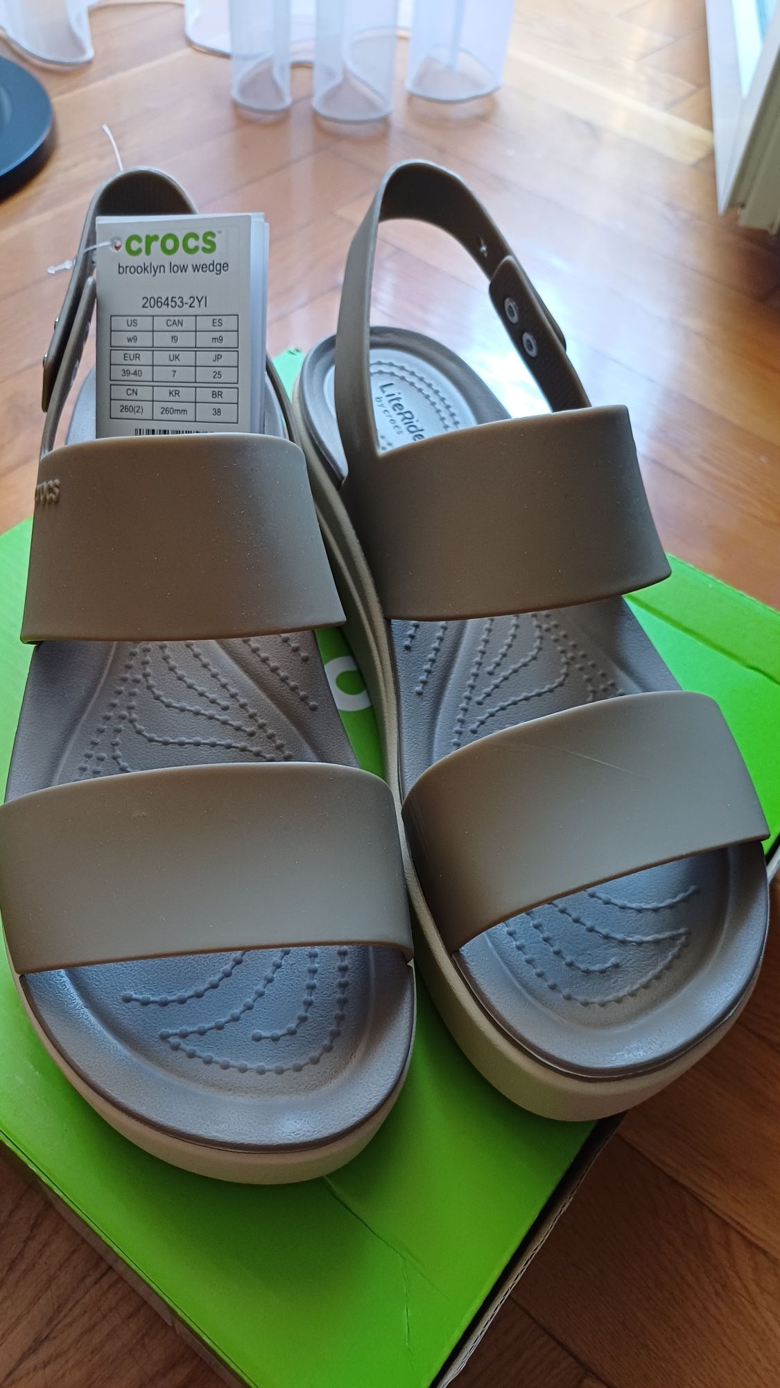 Crocs Sandały damskie rozmiar 38-39