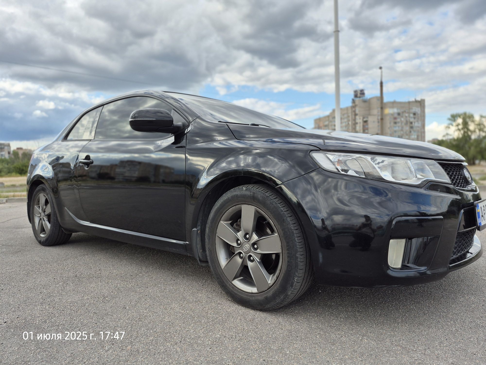 KIA Coup 1,6 мех газ-бенз