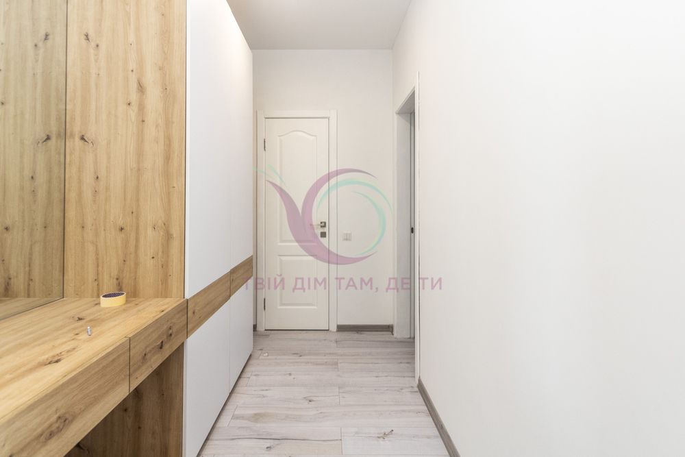 Сучасна 1-к. квартира по вул. Короля Данила у р-н центру