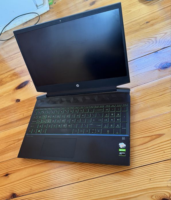 HP Pavilion GTX 1650 4 Gb / Ryzen 7 / Gaming 15