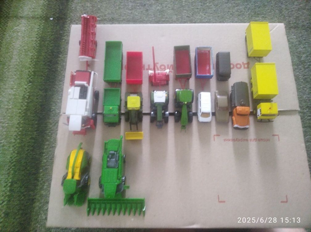 Трактори і комбайни модель 1:87