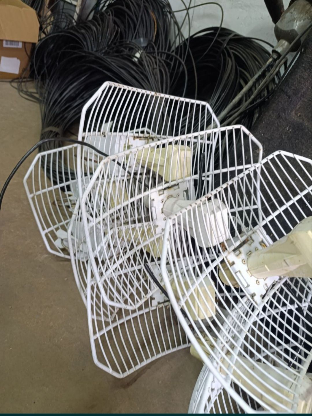 NanoBridge M2; AirGrid; SXT Lite5; PowerBeam M2-400