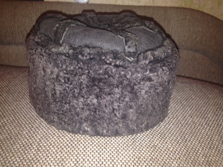 Шапочка на девочку 9-11 лет овчина