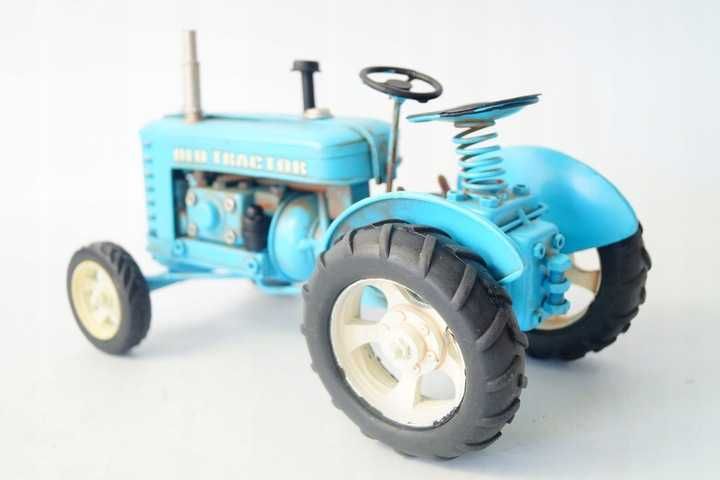 Metalowy pojazd traktor model retro stary