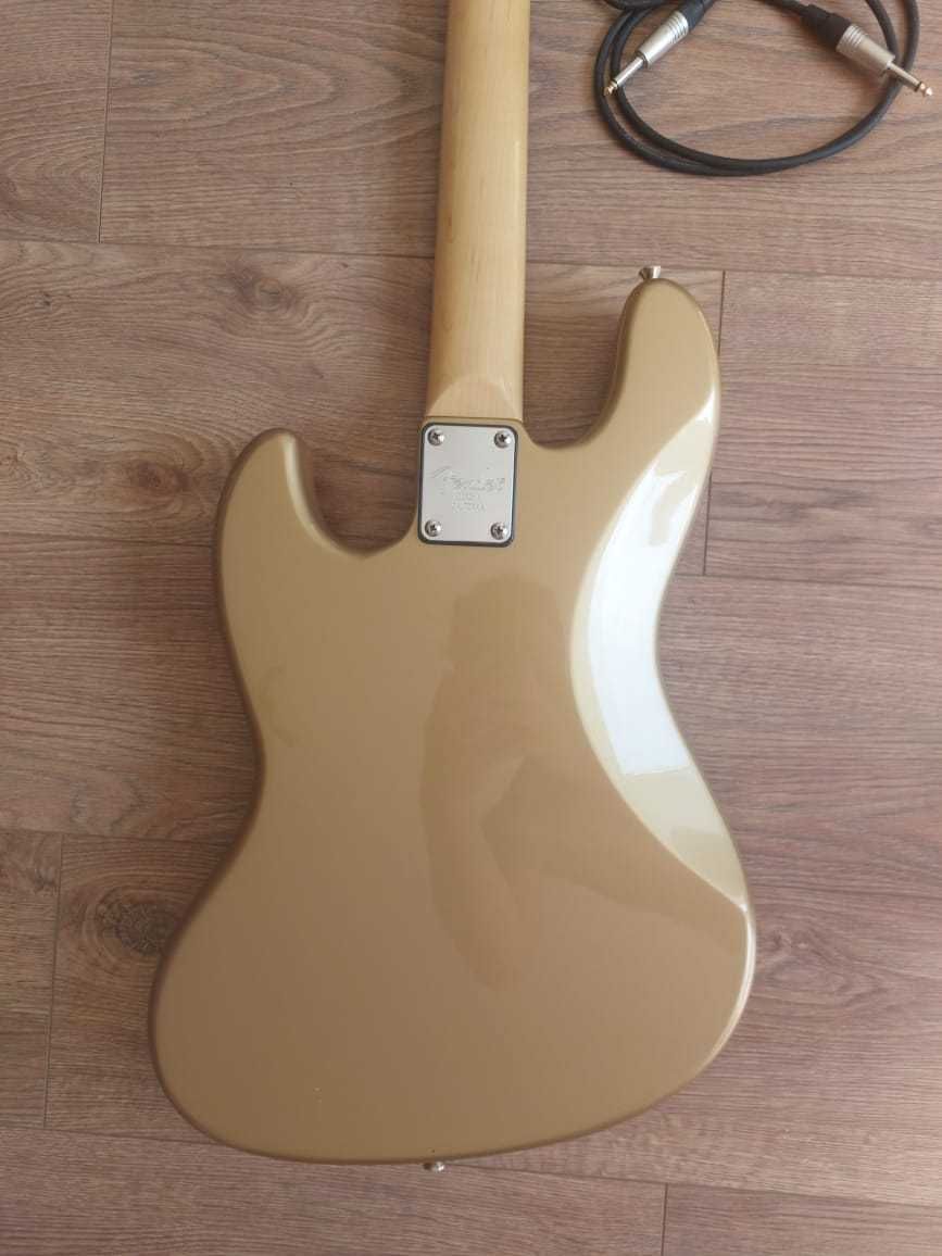 Бас гитара fender jazz bass