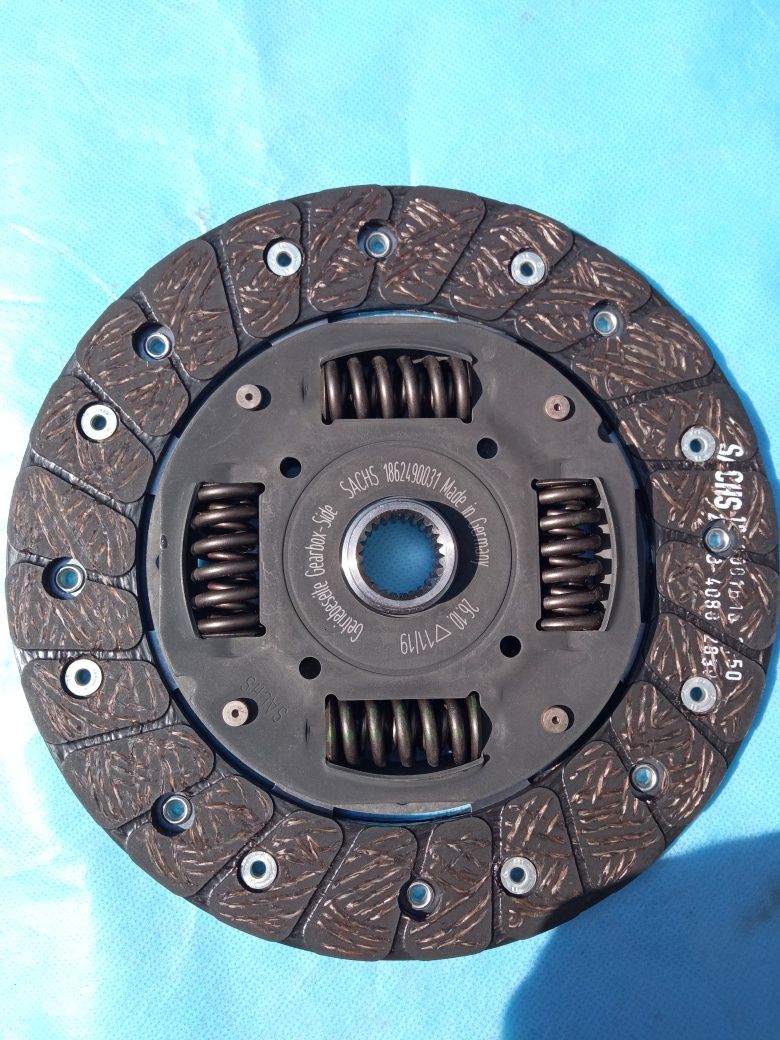 Диск сцепления SACHS на vw golf2/3,audi,skoda