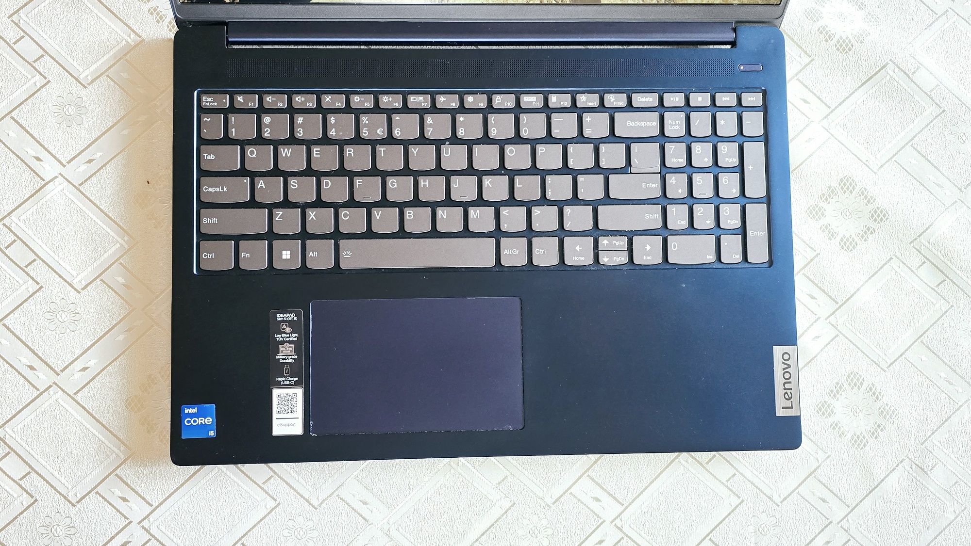 Lenovo IdeaPad 5 i5-13gen, 16" / 16GB RAM / 512 SSD / Windows 11 / gwa