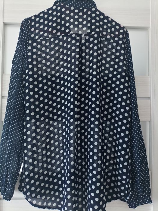 Elegancka koszula w kropki