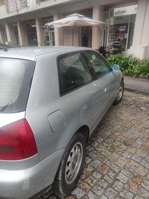 Audi A3 1.6 muito bom