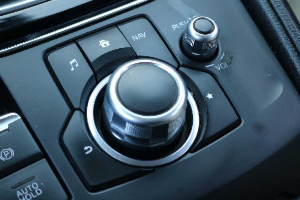 Mazda CX-5 Touring      2017