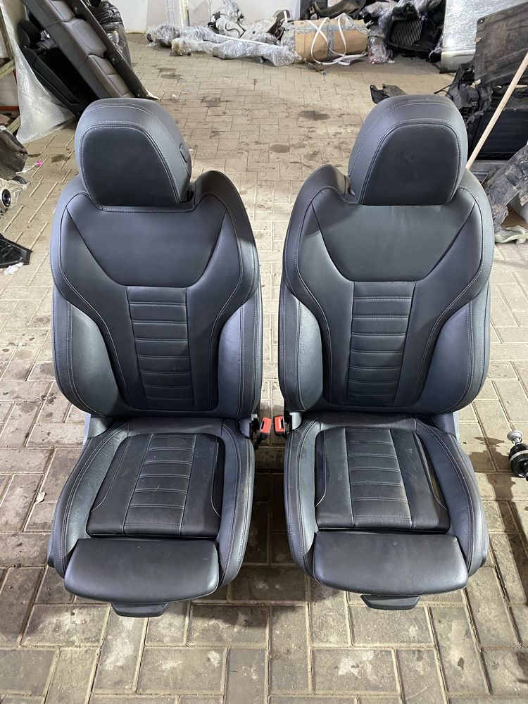 Переднии сидушки BMw G20 G01