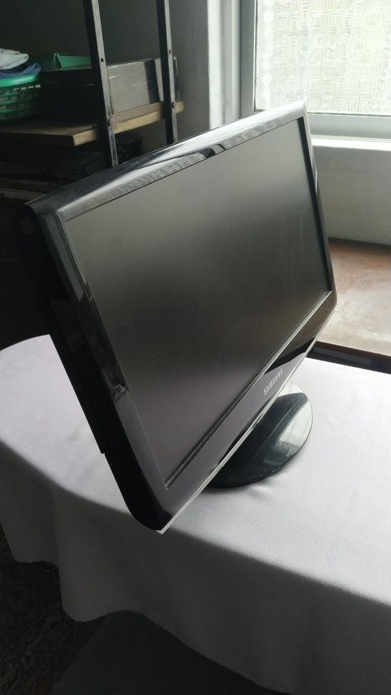 TV/Monitor Samsung 19 polegadas