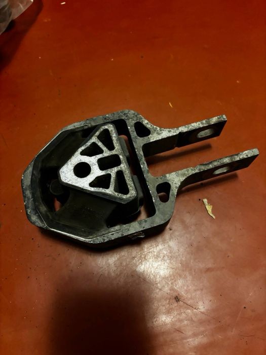 Комплект 3× подушки двигателя/коробки б/у