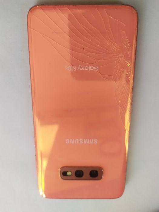 Samsung Galaxy S10e(маленький)