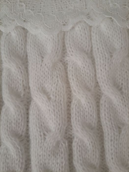 Sukienka sweterkowa z koronką biala rozmiar 36 S