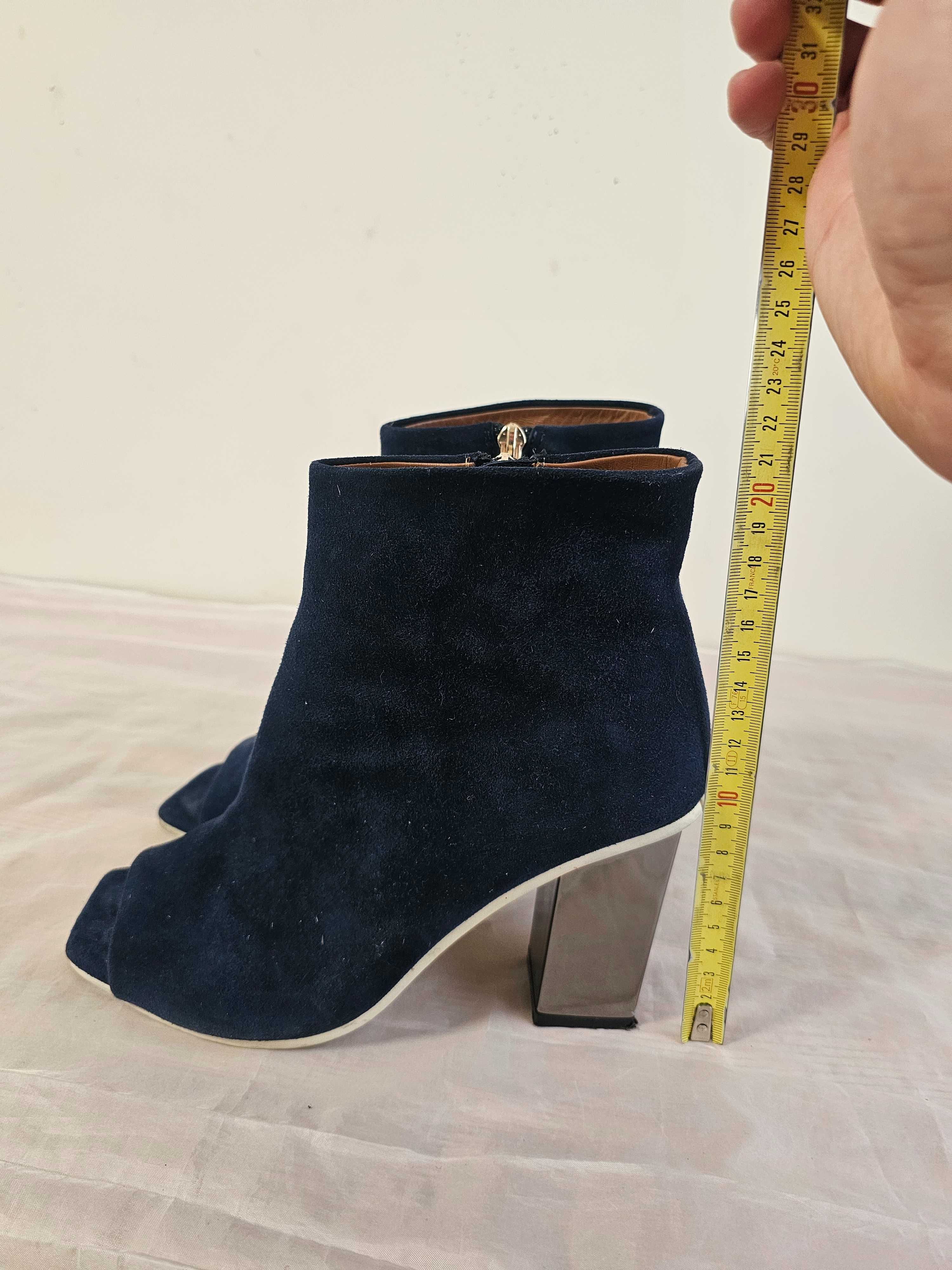 Buty sandały na obcasie z cholewką Baldowski r. 40 , wkł 26 cm