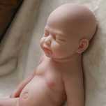 Piękna lalka reborn firmy Cosdoll 100% silikon