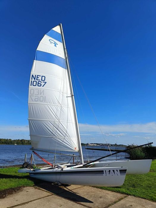 Duży 5,9m katamaran Prindle 19 USA,,+ Przyczepa + Genaker