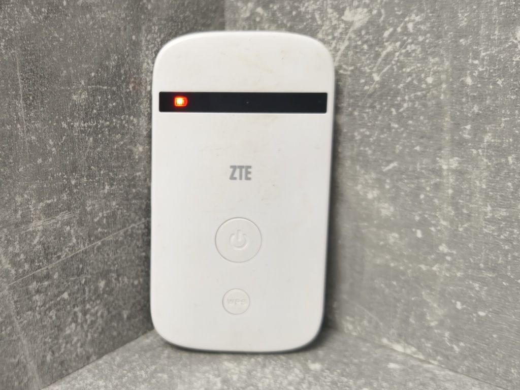 Wi-Fi роутер ZTE MF90c1