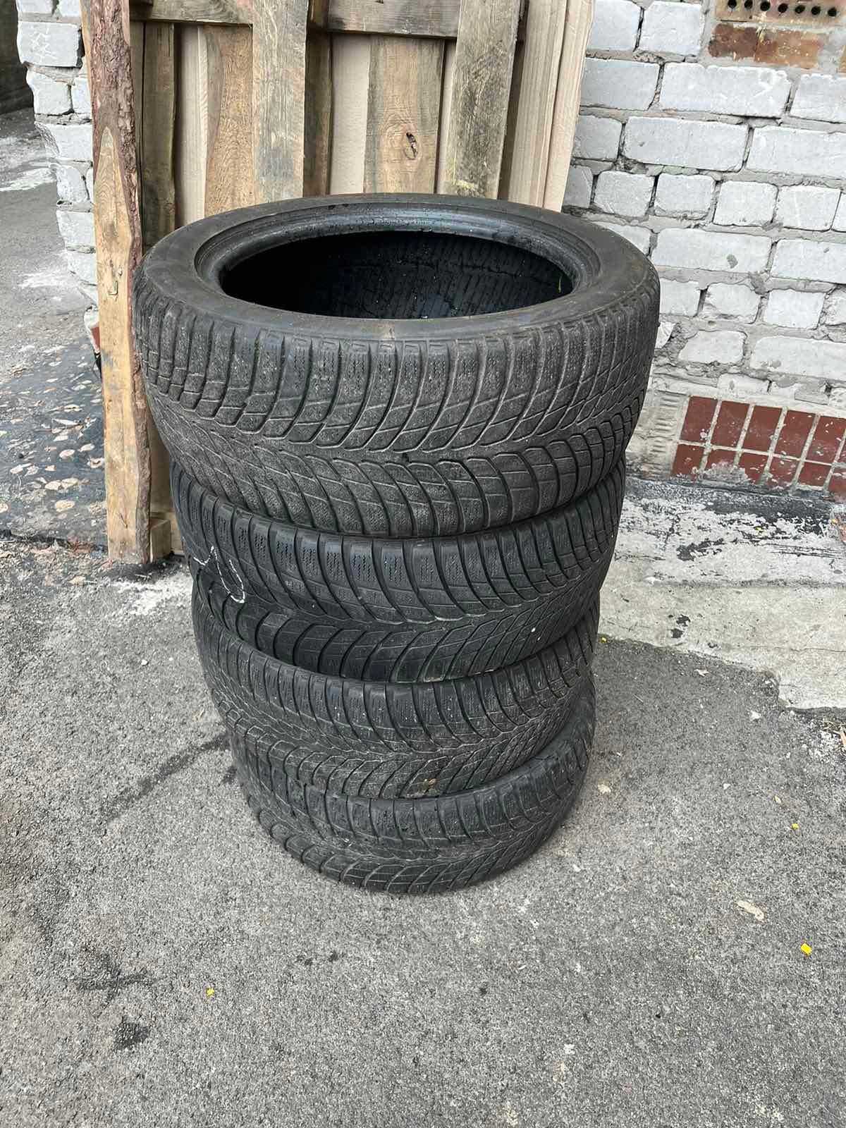 Комплек шин Bridgestone Blizzak LM-32 R17