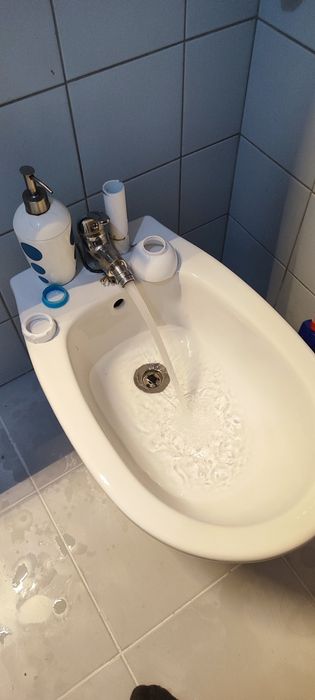 Lavatório e bidé WC