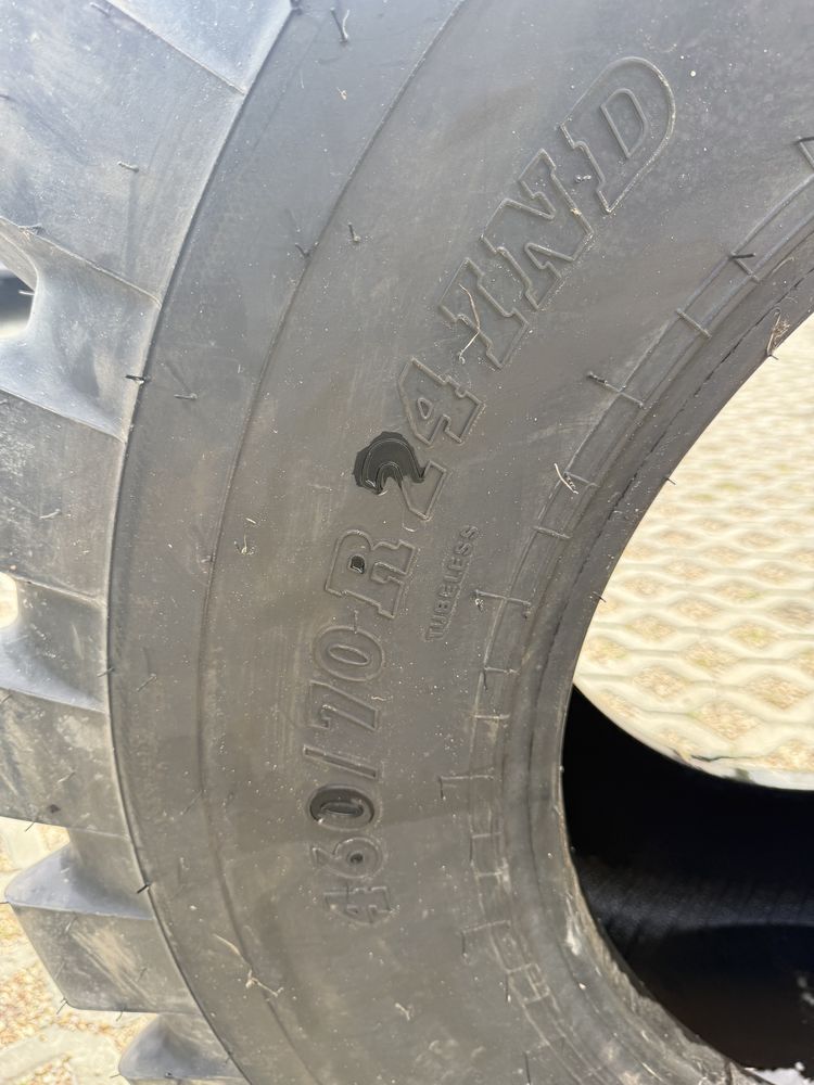 460/70r24 17.5r24 BKT Multimax MP527 Ładowarka
