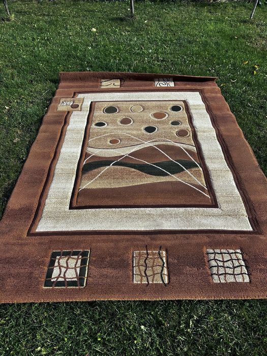 Ковер 2х3 б/у после чистки состояние нормальное