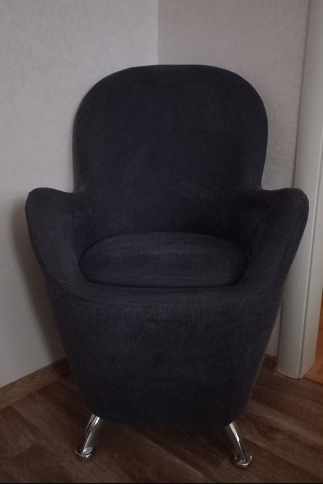 Крісло з нішою,стан нового.