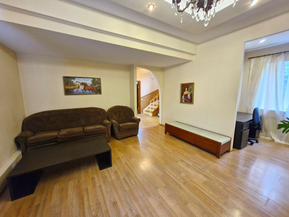 Продам шикарный дом с ремонтом на Клочко, Левый берег