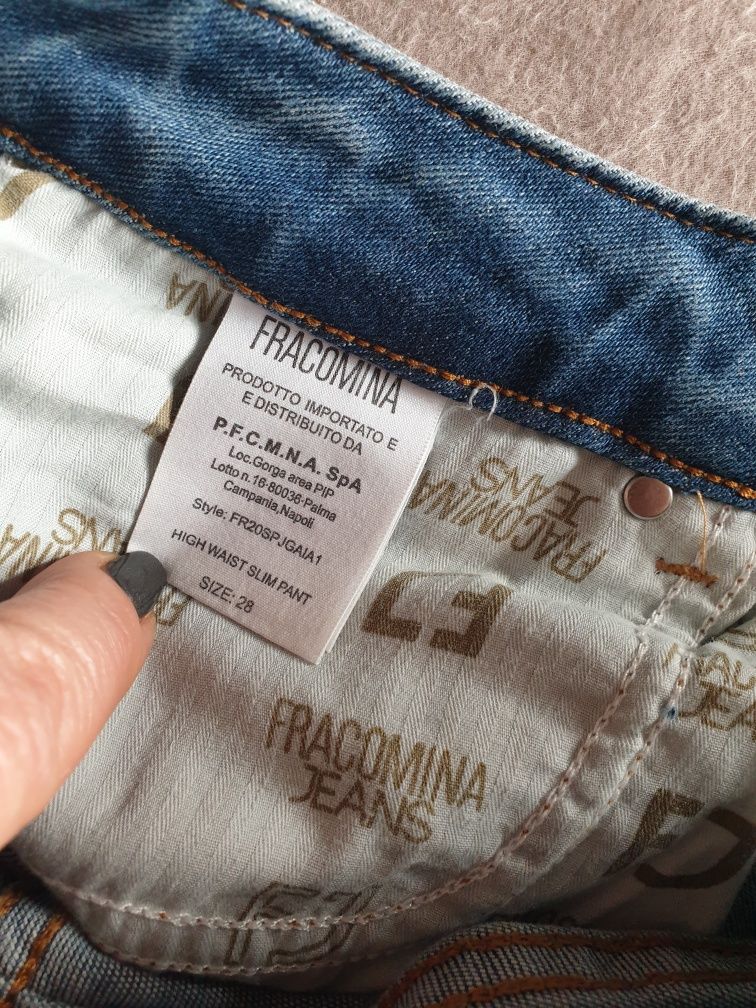 Nowe damskie jeansy Fracomina rozmiar 28
