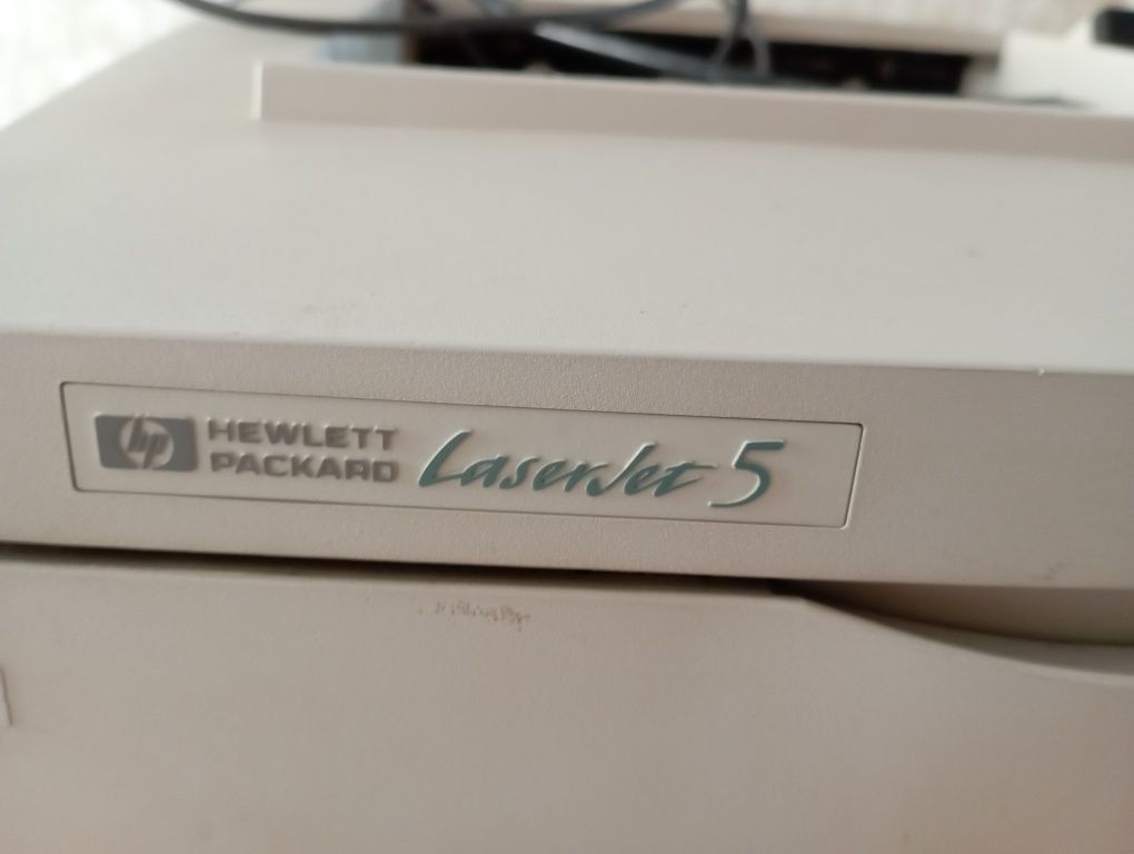 Продам принтер б/у LaserJet5