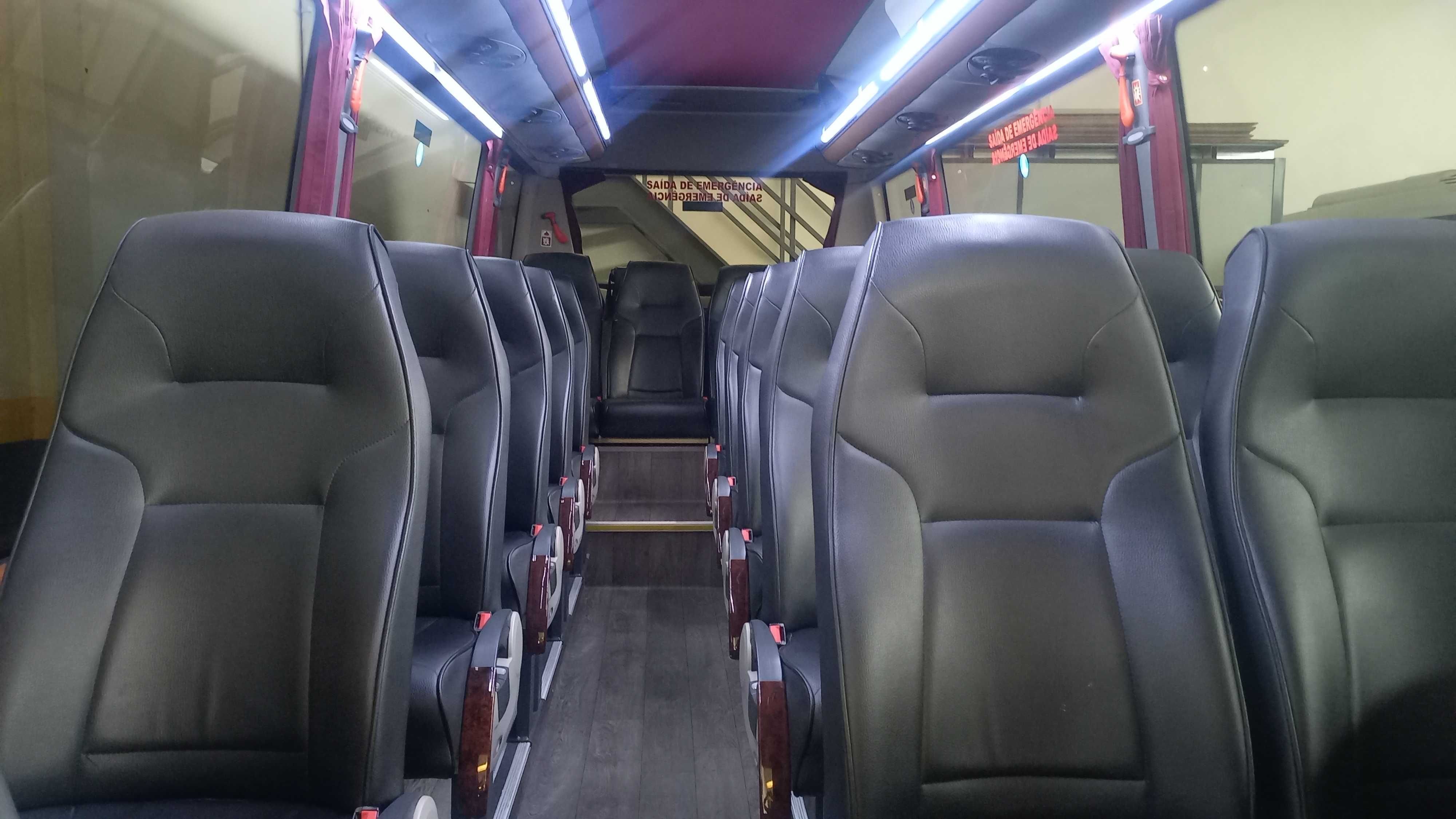 Mercedes Sprinter Minibus