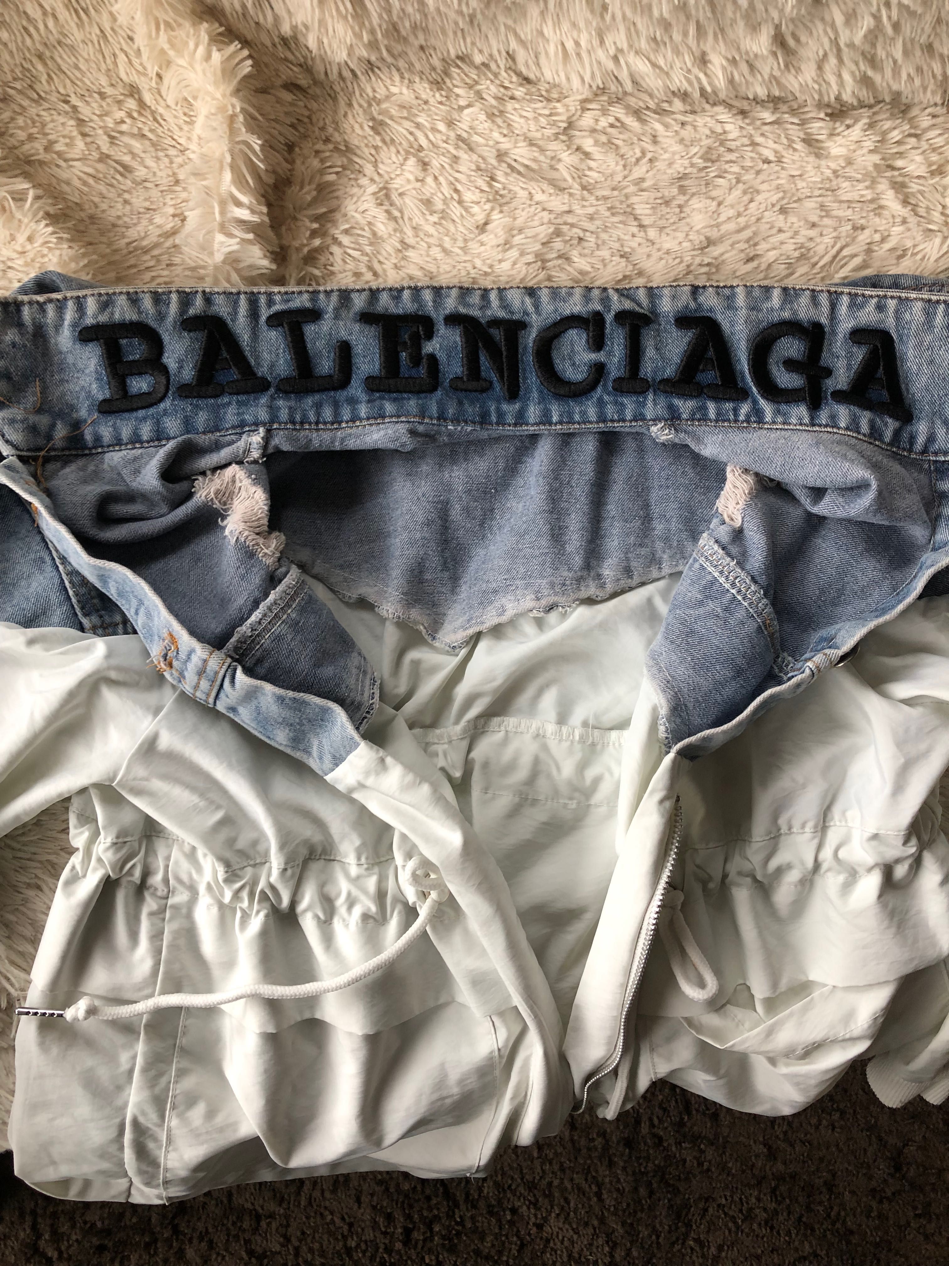 Жіноча куртка Balenciaga розмір xs-s