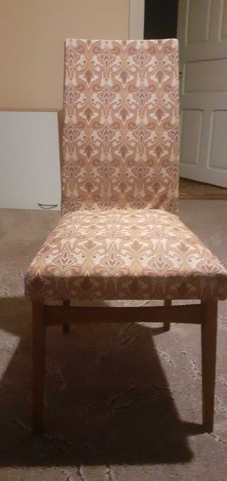 krzesła klasyczne tapicerowane 4 sztuki