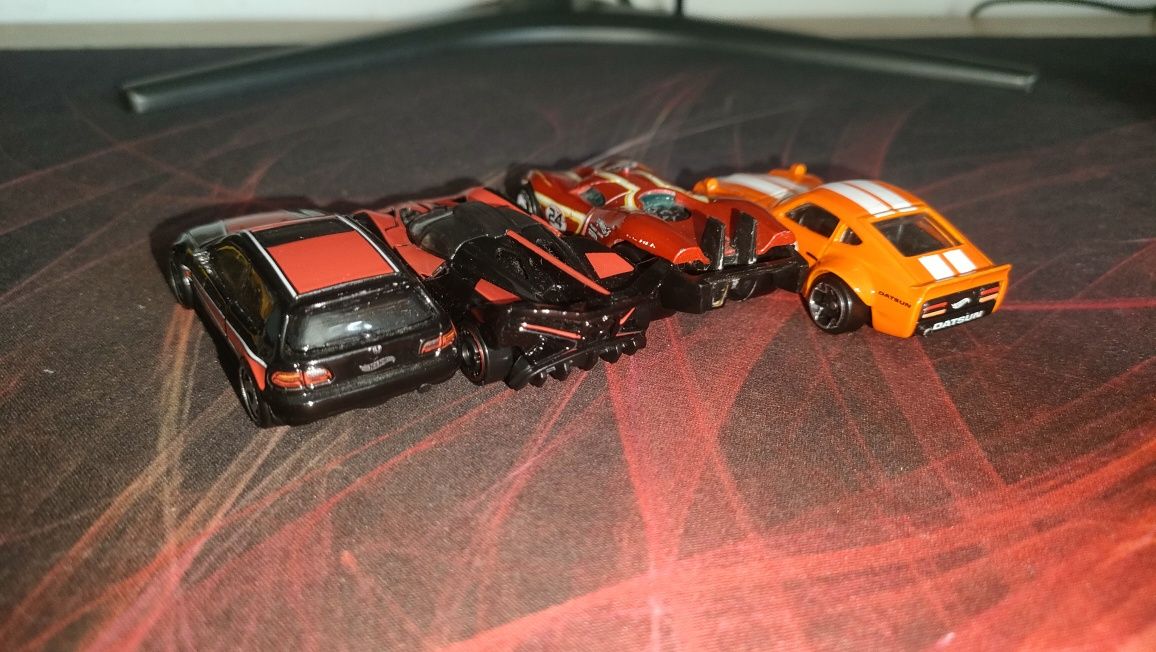 Hot wheels autka