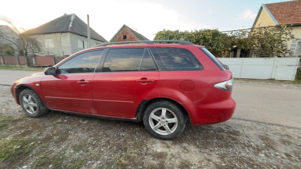 Продам машину  Mazda