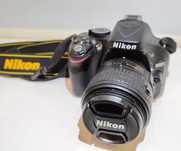 Máquina Reflex NIKON D5200 18/55 VR II Kit + Bolsa