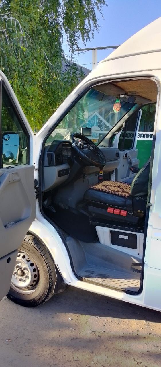 Продам Volkswagen LT 2.5 TDI 2000 года