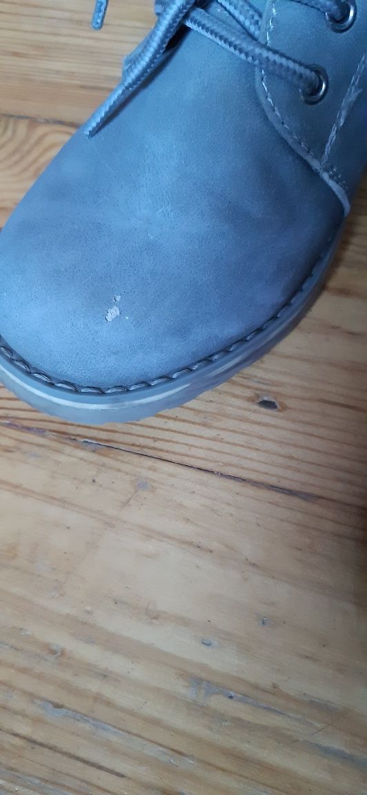 Buty zimowe   CCC r 36