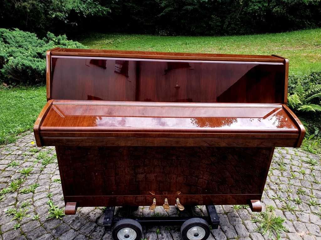 Pianino SCHIMMEL 102cm 1971r RENNER brązowy połysk