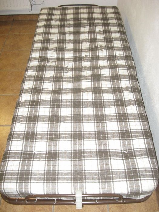 Ładne łóżko łóżka polowe 200x90 cm duża ilość ostrzeszów