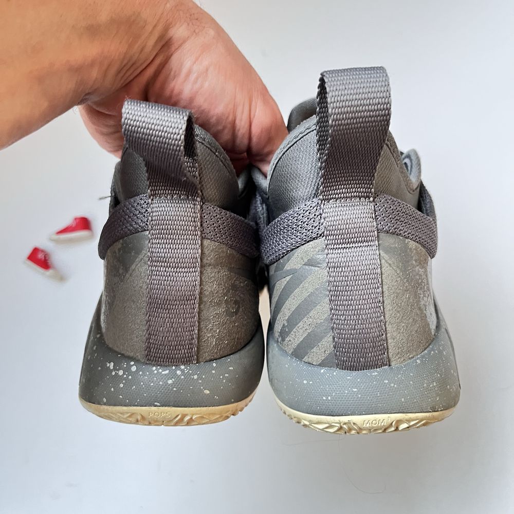 Nike  42р кроссовки баскетбольные