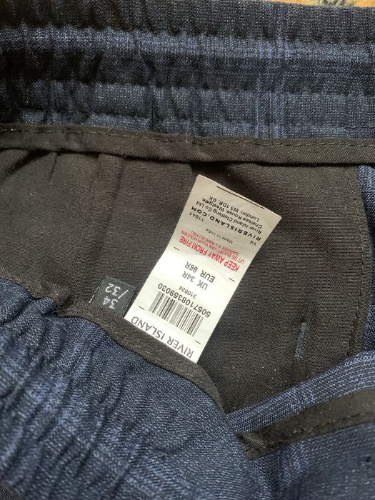 Штани “river island” (34), та  джинси “Jack & Jones” (32)